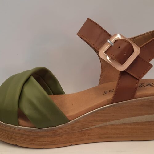Sandalia Pitillos Verde-Cuero Cuña