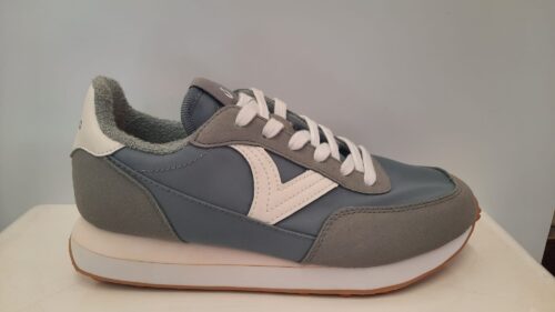 Zapatilla Victoria Astro Monocromo